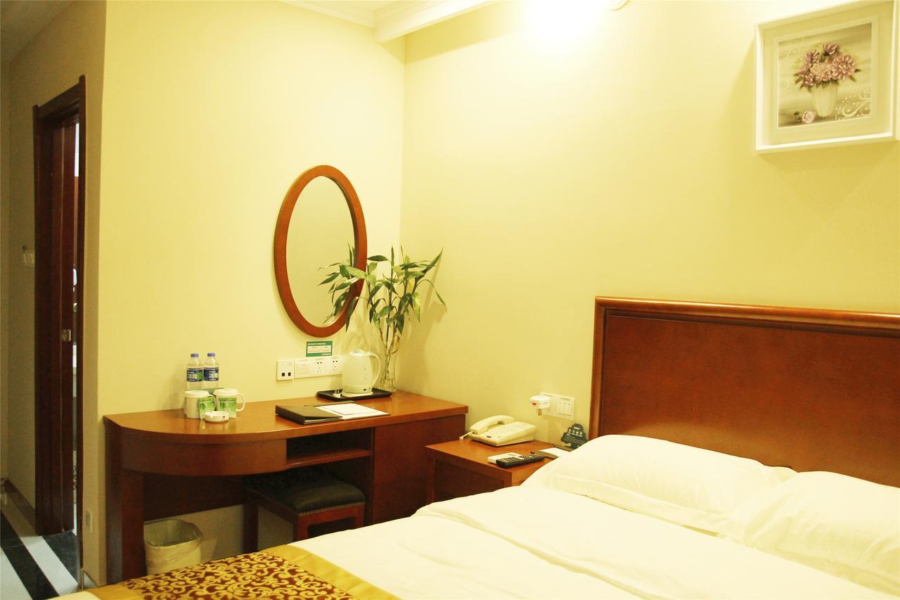 Greentree Inn Yunnan Lijiang Qixing Street Express Hotel Екстериор снимка